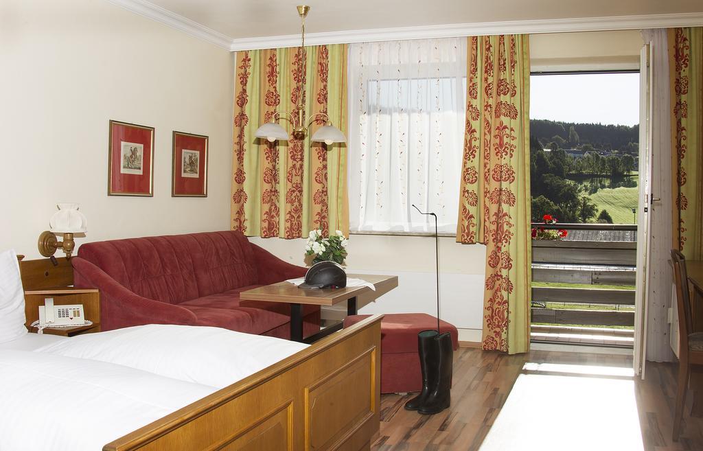 Hotel Reitzentrum Hausruckhof Ampflwang im Hausruckwald Εξωτερικό φωτογραφία