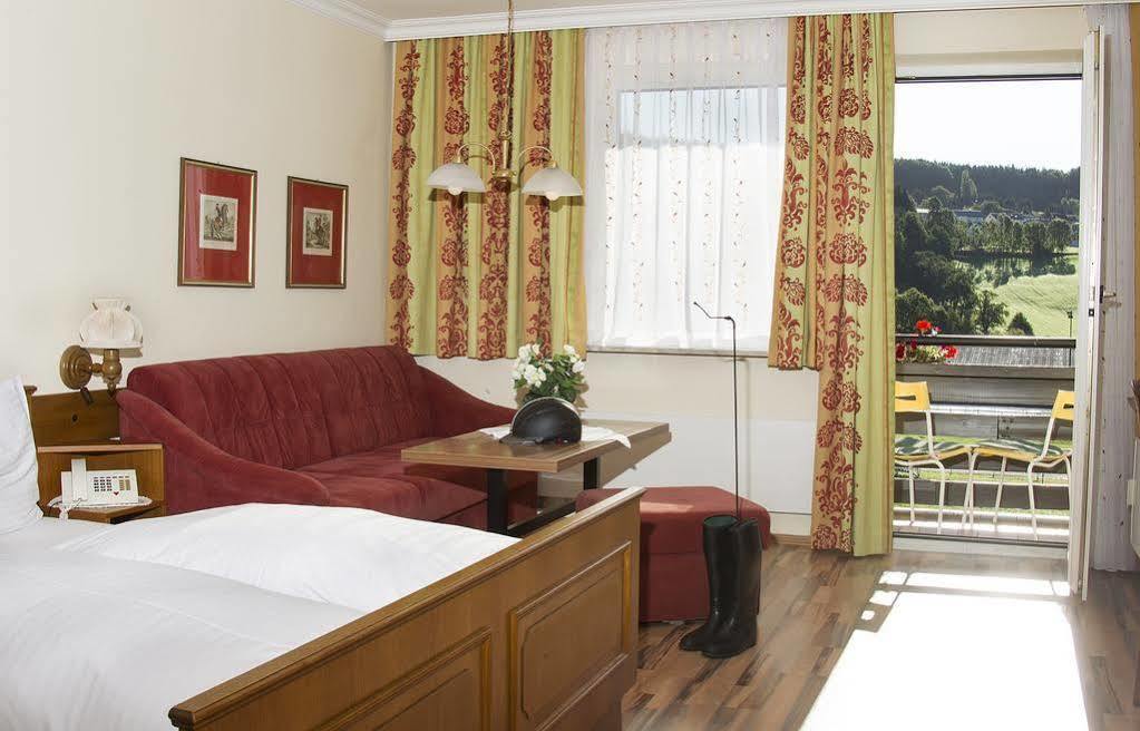 Hotel Reitzentrum Hausruckhof Ampflwang im Hausruckwald Εξωτερικό φωτογραφία